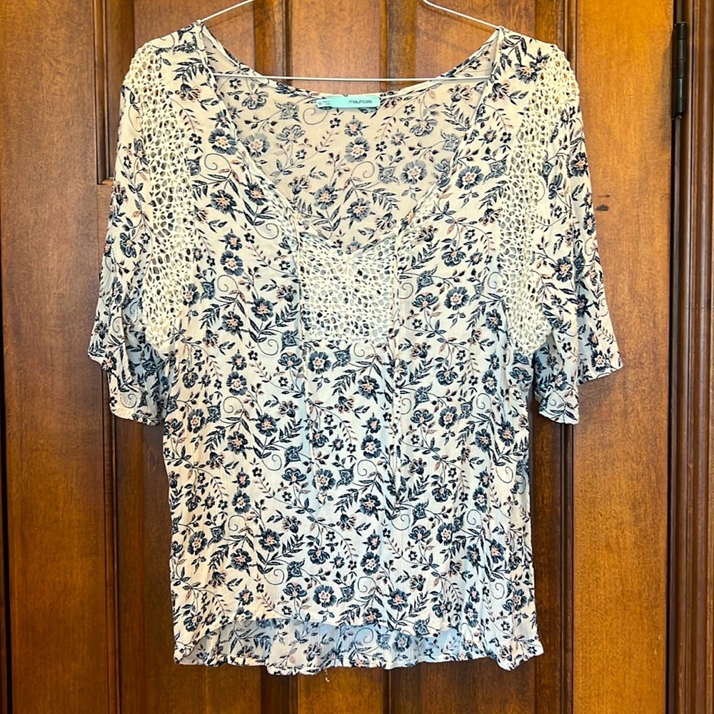 Maurices Blue Floral Print Crochet Crinkle Short Sleeve Boho Top Womens size XXL